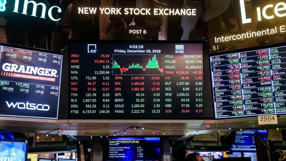 New York Borsası Haftaya Yükselişle Başladı: Yatırımcıların Gözü Makroekonomik Veriler ve Büyük Teknoloji Devlerinin Bilançolarında